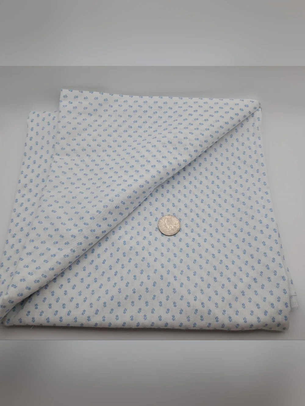 Vintage Floral 100% Cotton Fabric 2 Yards - Baby Blue Daisies on White 45in Wide